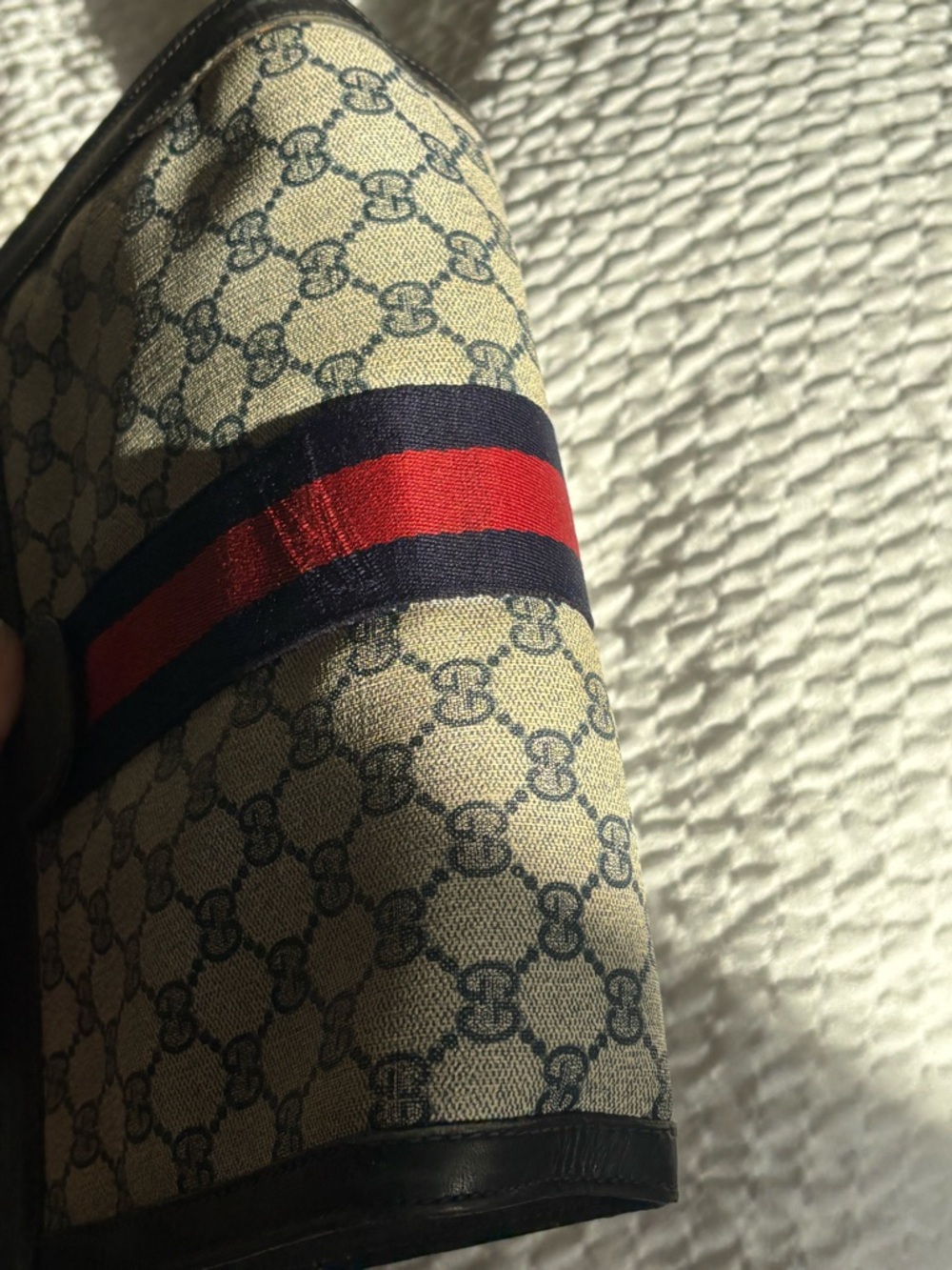 Gucci Beige GG Canvas Toiletry Bag with Navy and Red Web Stripe - Picture 11 of 11